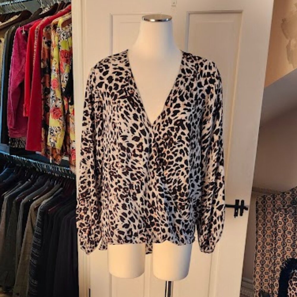 SINGLE Blouse, Wrap "Illusion" with Bishop Sleeves